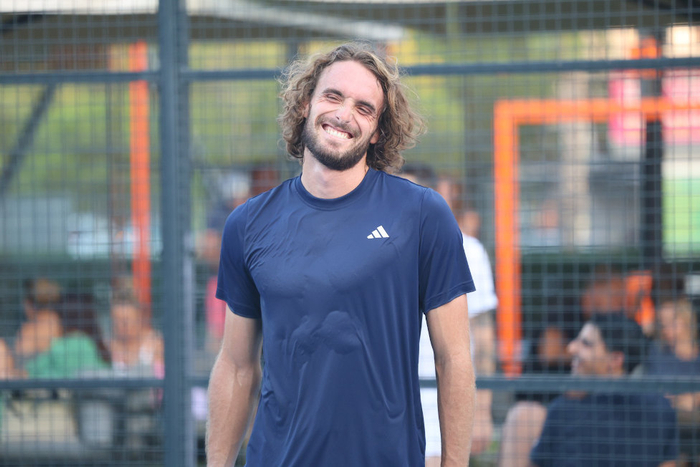 米兰APP下载-关于意大利网球队鏖战世界网球队,西西帕斯打破历史纪录的信息