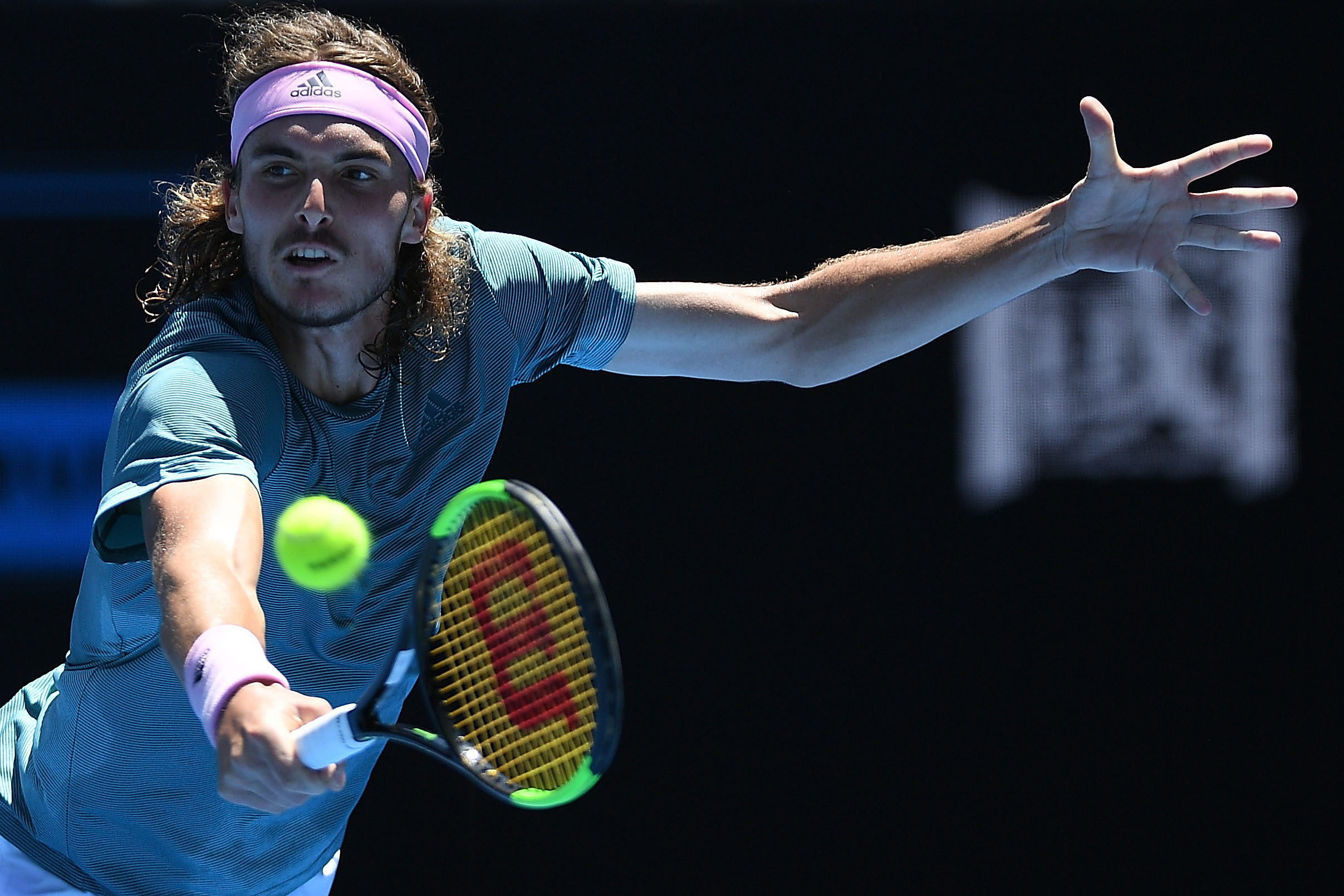 关于意大利网球队鏖战世界网球队,西西帕斯打破历史纪录的信息 关于意大利网球队鏖战世界网球队,西西帕斯打破历史纪录的信息