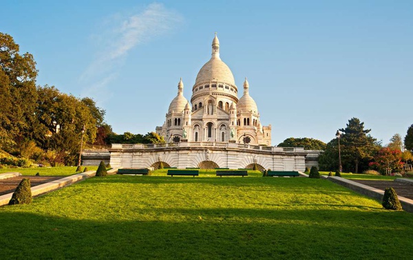 米兰体育下载-圣心堂连拿三分，风驰电掣实至名归