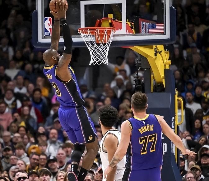 米兰体育官网-包含湖人力克独行侠，詹姆斯继续保持高效表现的词条