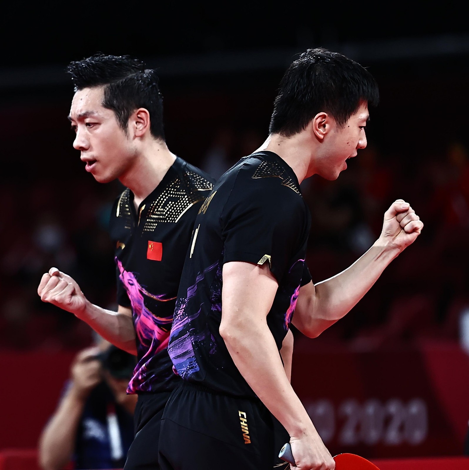 包含韩国队险胜德国队，奥恰洛夫带队取胜的词条