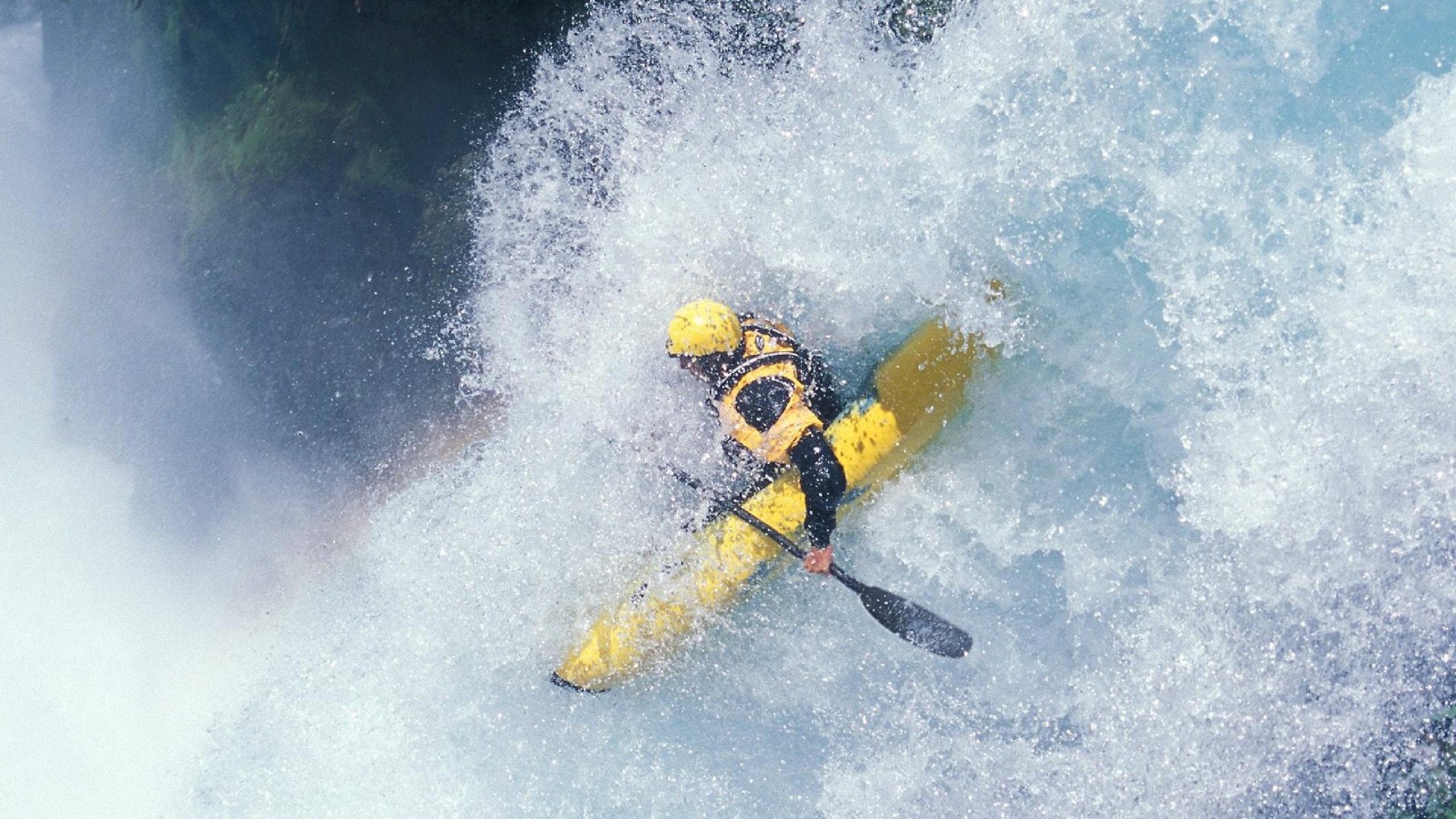 孔德一锤定音，奥地利逆转那不勒斯点燃赛场奇迹